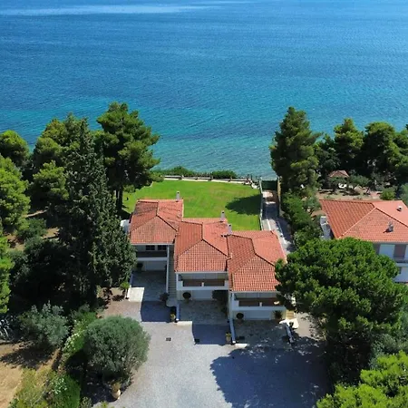 Evia Blue Paradise, Sea Front, Beachfront Villa, Frontline Villa, Eretria, Evia, Greece Villa *