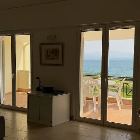 Evia Blue Paradise, Sea Front, Beachfront Villa, Frontline Villa, Eretria, Evia, Greece Villa Chalkís