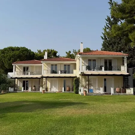 Evia Blue Paradise, Sea Front, Beachfront Villa, Frontline Villa, Eretria, Evia, Greece Chalkís