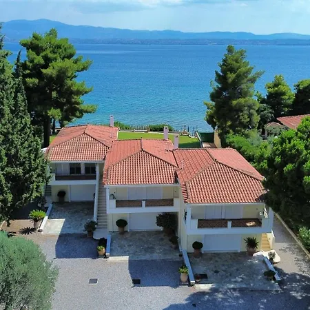 Evia Blue Paradise, Sea Front, Beachfront Villa, Frontline Villa, Eretria, Evia, Greece Villa Chalkís