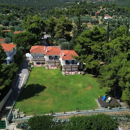 Evia Blue Paradise, Sea Front, Beachfront Villa, Frontline Villa, Eretria, Evia, Greece Villa Chalkís